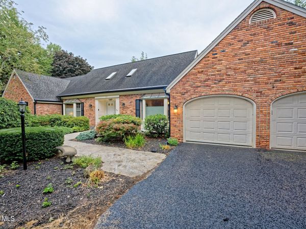 10 Birch Hill Road, Albany, NY 12211