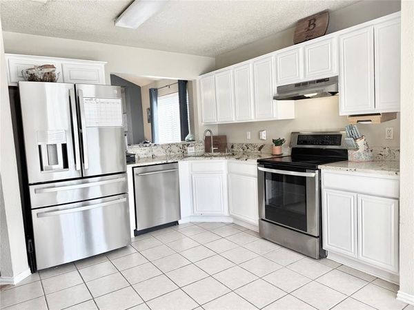 1019 Waterview Drive, Little Elm, TX 75068