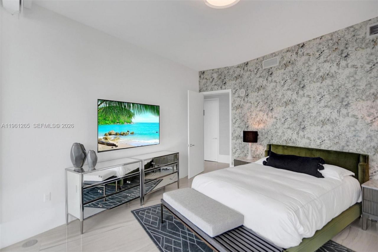 5500 Island Estates Dr, Unit 1105, Aventura, FL 33160 Photo