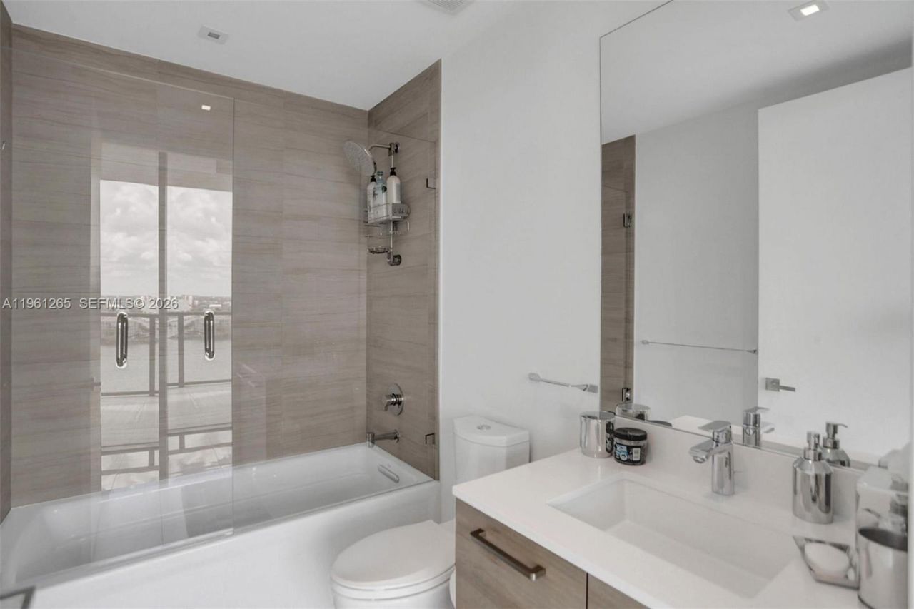 5500 Island Estates Dr, Unit 1105, Aventura, FL 33160 Photo