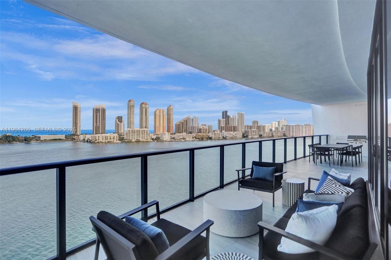 5500 Island Estates Dr, Unit 1105, Aventura, FL 33160 Photo