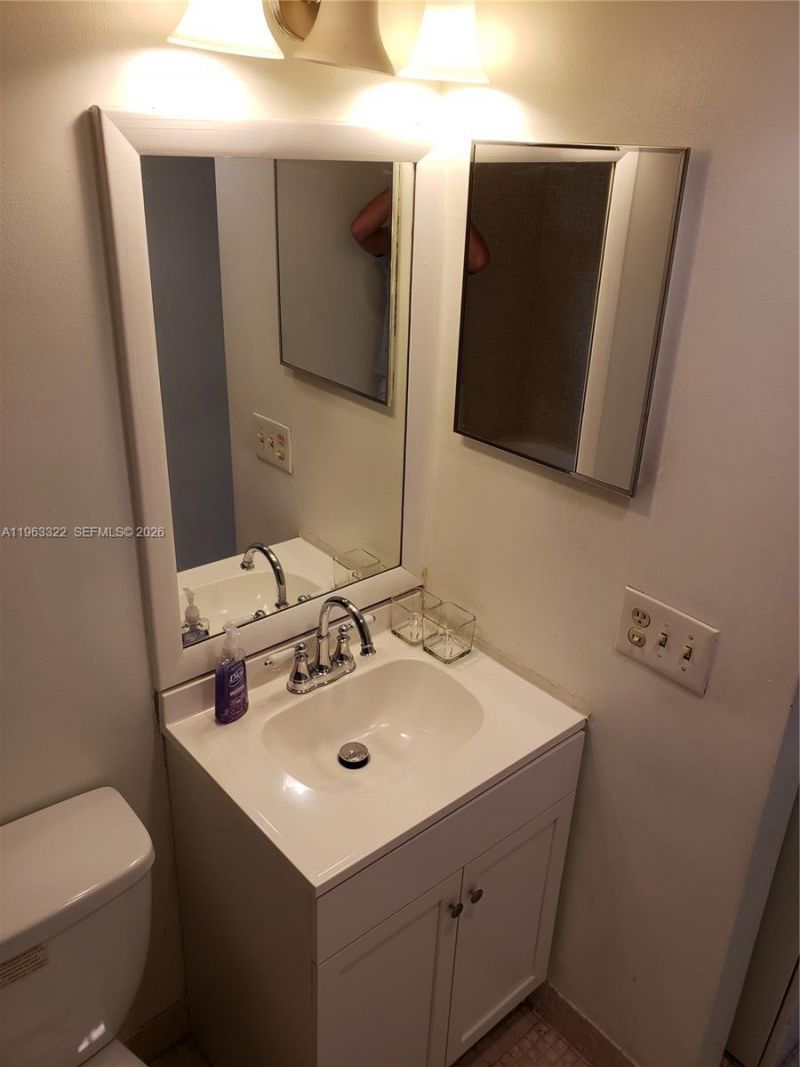 4170 Inverrary Dr , Unit 310, Lauderhill, FL 33319 Photo