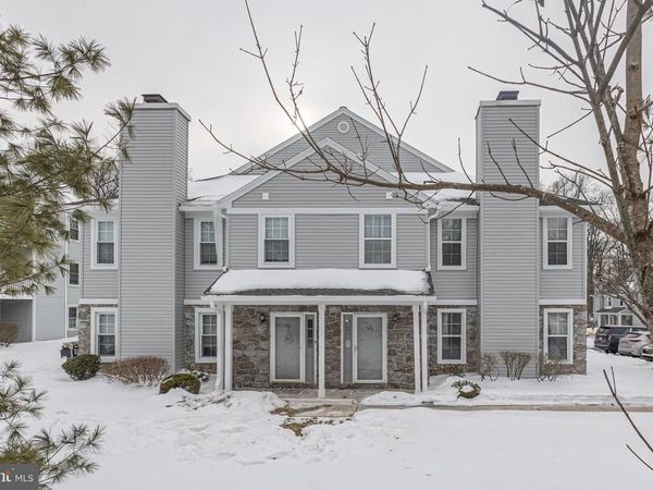 512 MEWS DRIVE, SELLERSVILLE, PA 18960