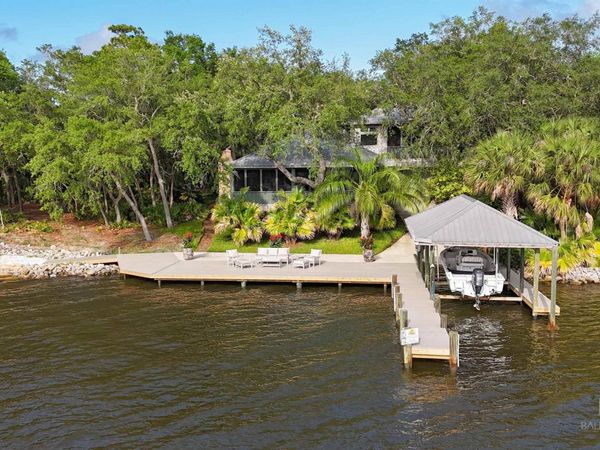 8401 Osprey Drive, Elberta, AL 36530