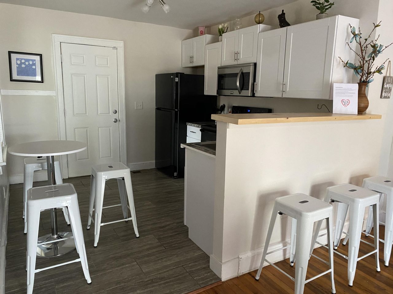 2705 W Surrey Drive Photo 10