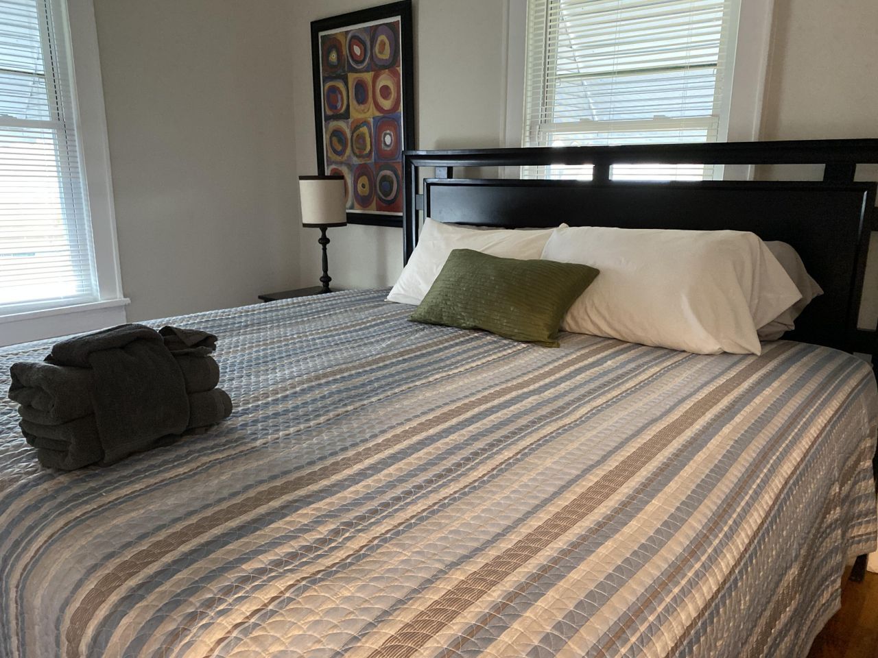 2705 W Surrey Drive Photo 16