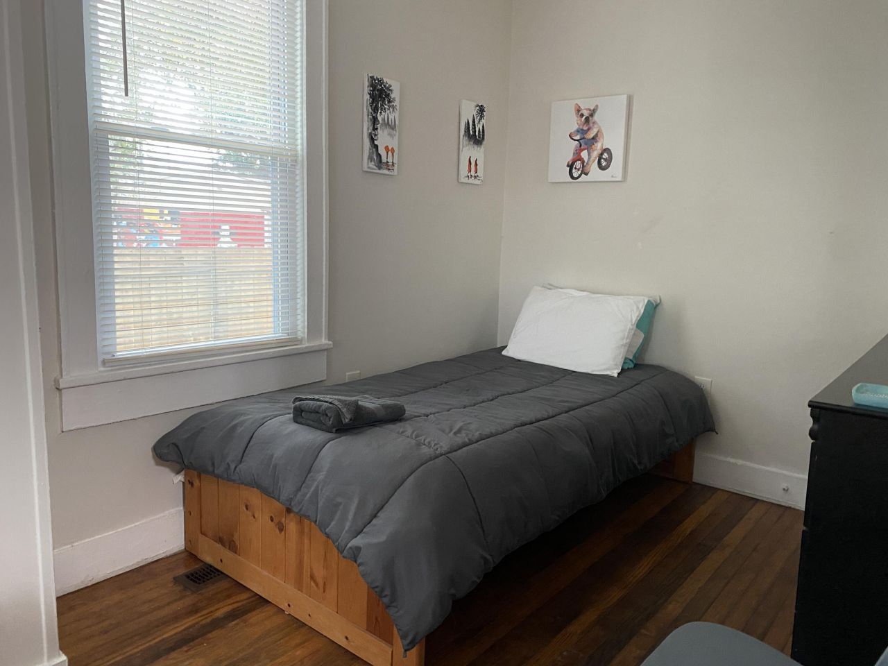 2705 W Surrey Drive Photo 22