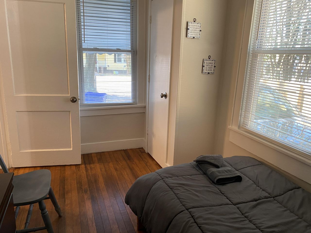 2705 W Surrey Drive Photo 23