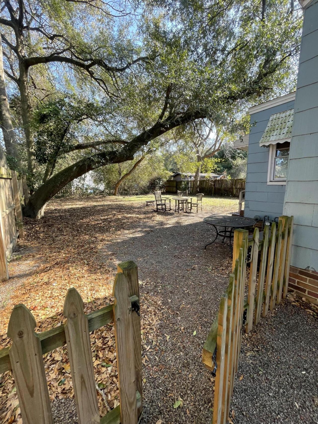 2705 W Surrey Drive Photo 26