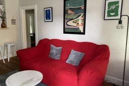 2705 W Surrey Drive photo 4