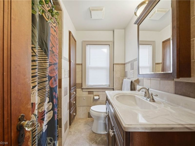 154 Crescent Drive, Akron, OH 44301 Photo 23