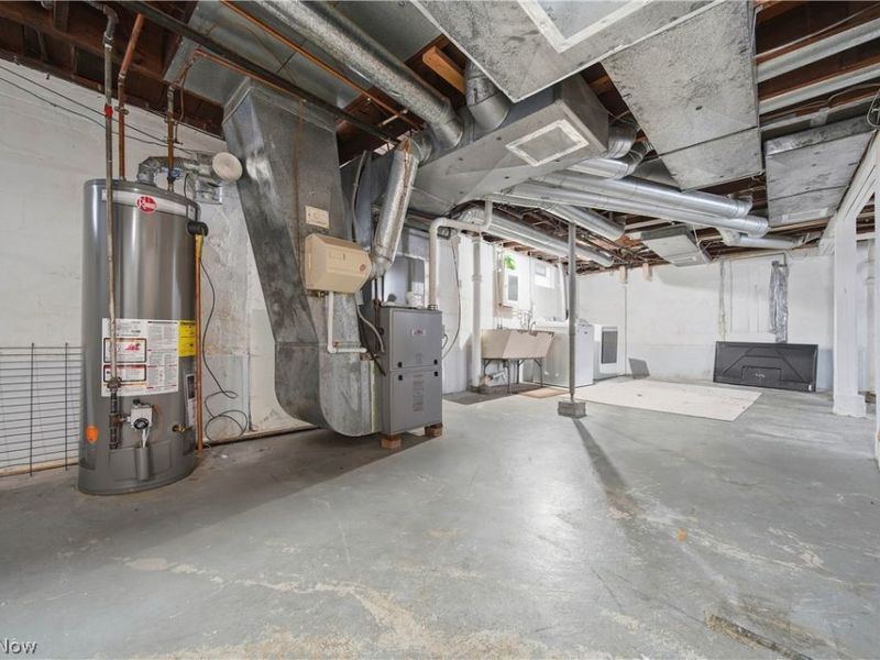 154 Crescent Drive, Akron, OH 44301 Photo 27