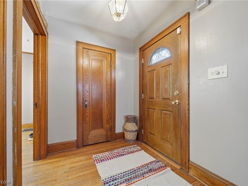 154 Crescent Drive, Akron, OH 44301 Photo 5