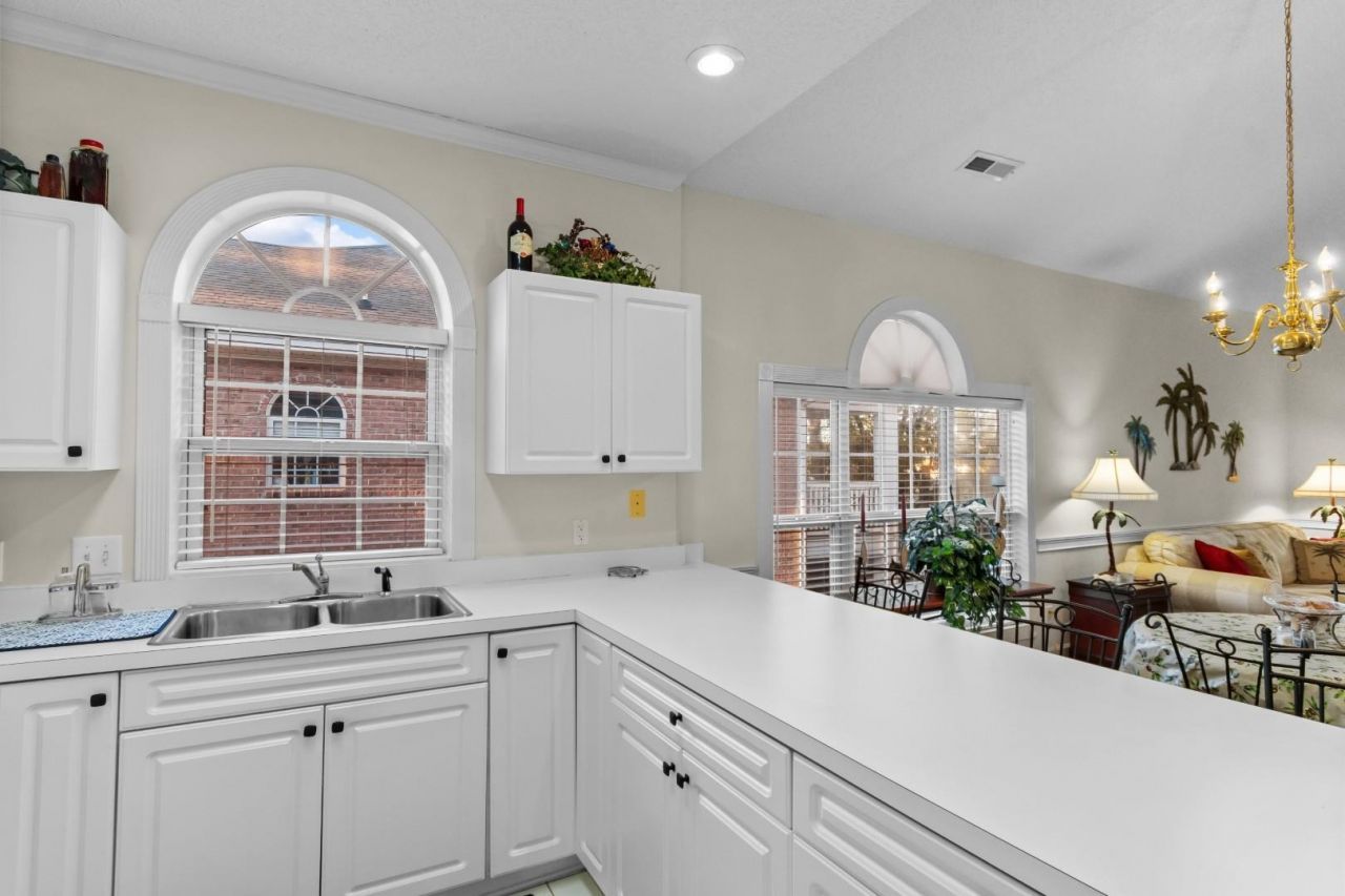 4191 Hibiscus Dr. Photo 6