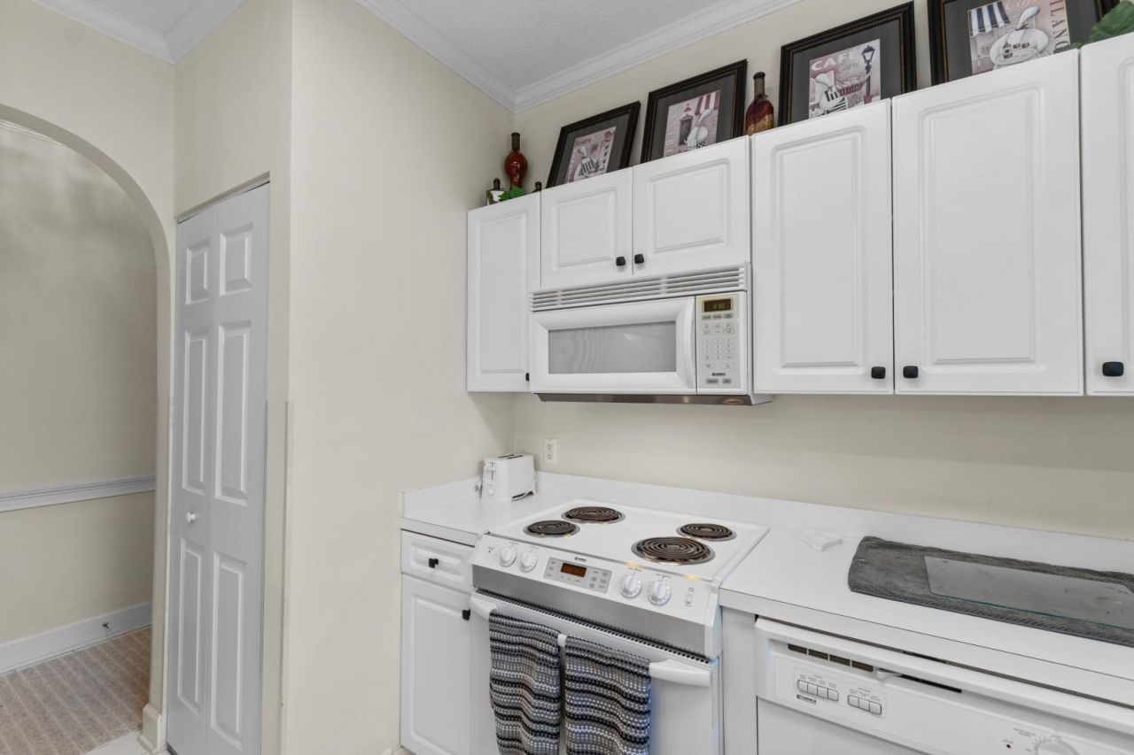 4191 Hibiscus Dr. Photo 7