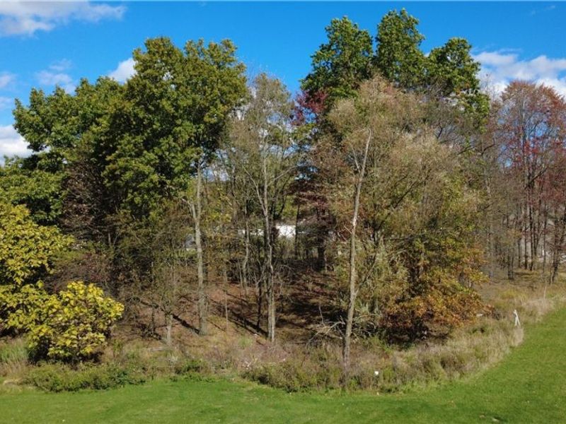 Village Drive, Broadview Heights, OH 44147 Photo 3