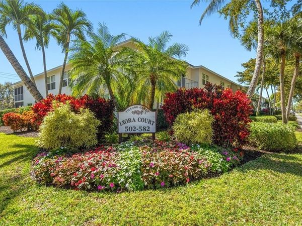 582 Broad AVE S, Unit 582, NAPLES, FL 34102