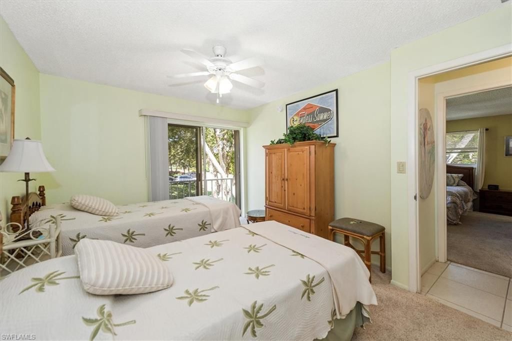 582 Broad Ave S, Unit 582, Naples, FL 34102 Photo