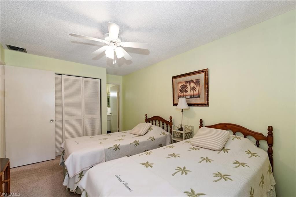 582 Broad Ave S, Unit 582, Naples, FL 34102 Photo