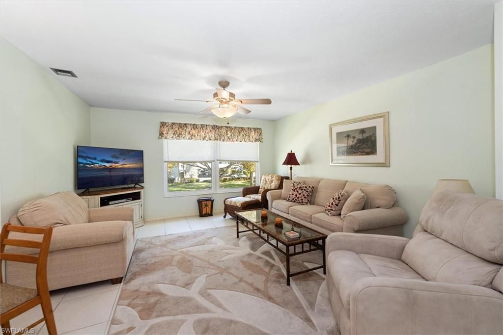 582 Broad Ave S, Unit 582, Naples, FL 34102 Photo