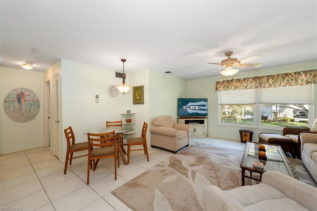 582 Broad Ave S, Unit 582, Naples, FL 34102 Photo