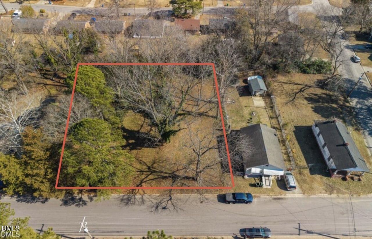 811-813 Woodrow Street S, Wilson, NC 27893 Main Photo