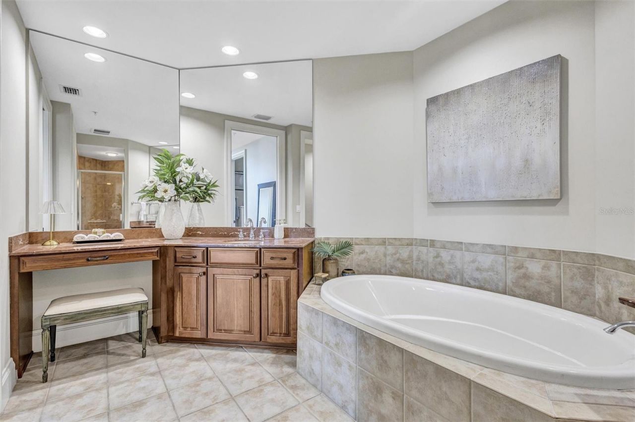 140 Riviera Dunes Way, Unit 206, Palmetto, FL 34221 Photo