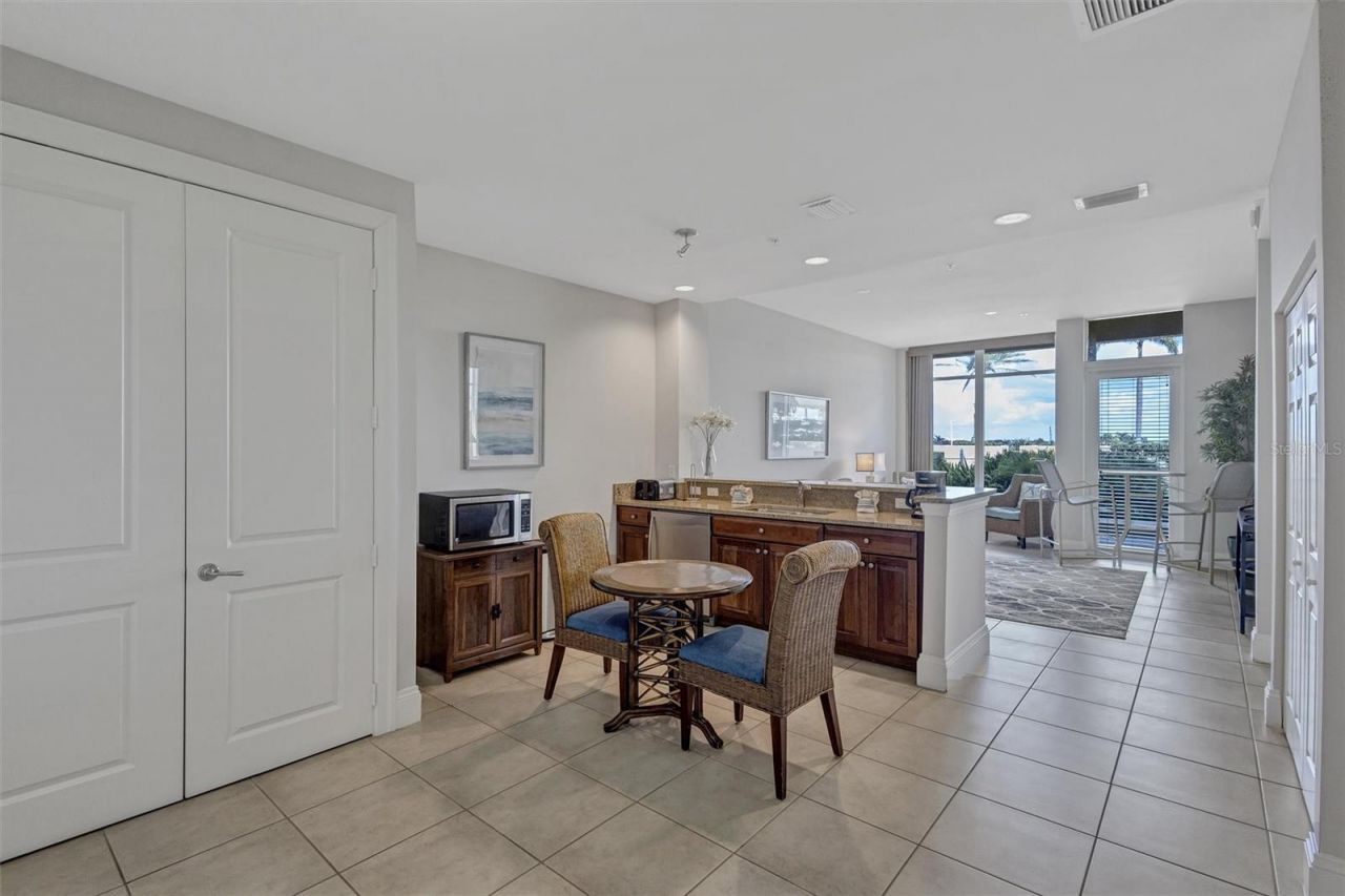 140 Riviera Dunes Way, Unit 206, Palmetto, FL 34221 Photo