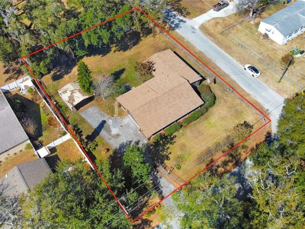 2006 N TAYLOR ROAD, BRANDON, FL 33510