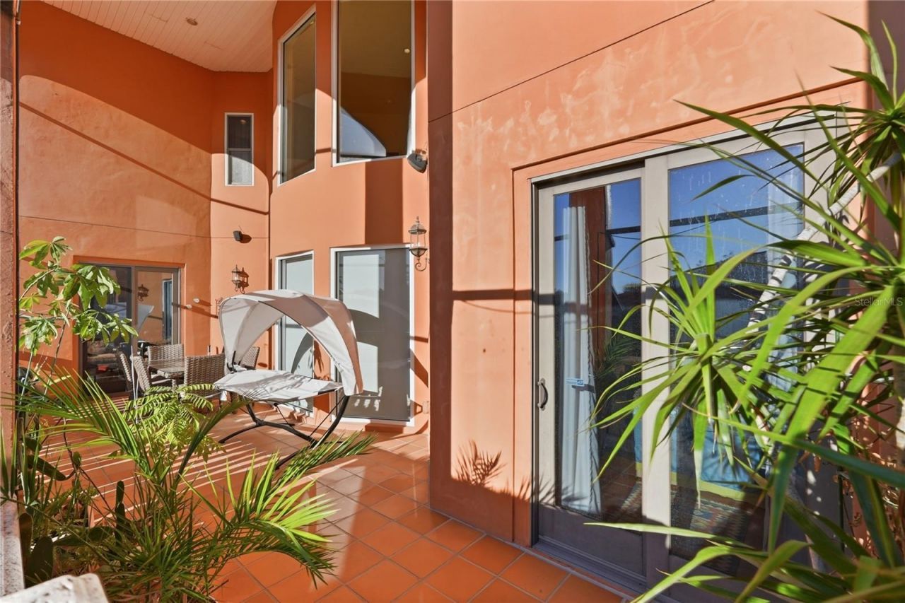 9017 Baywood Park Drive, Seminole, FL 33777 Photo