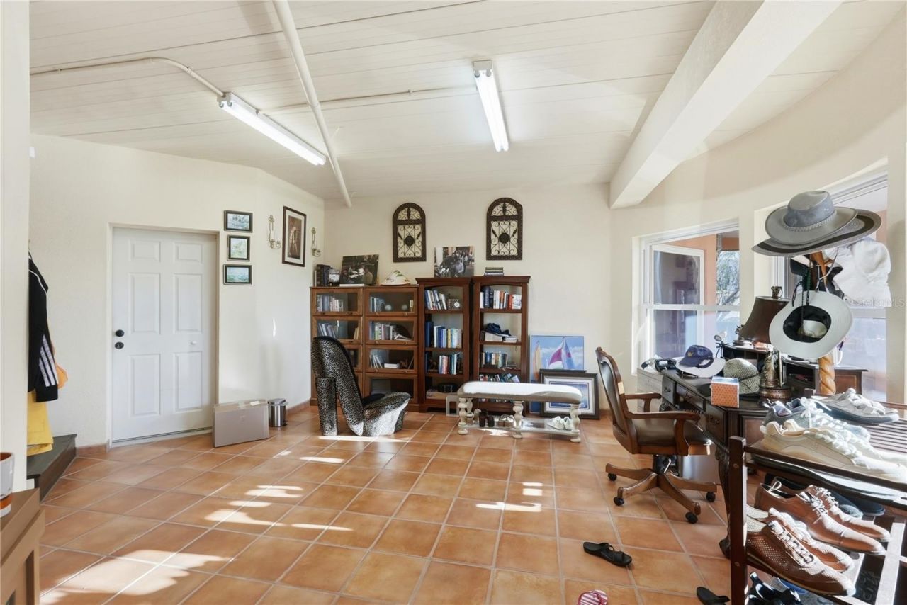 9017 Baywood Park Drive, Seminole, FL 33777 Photo