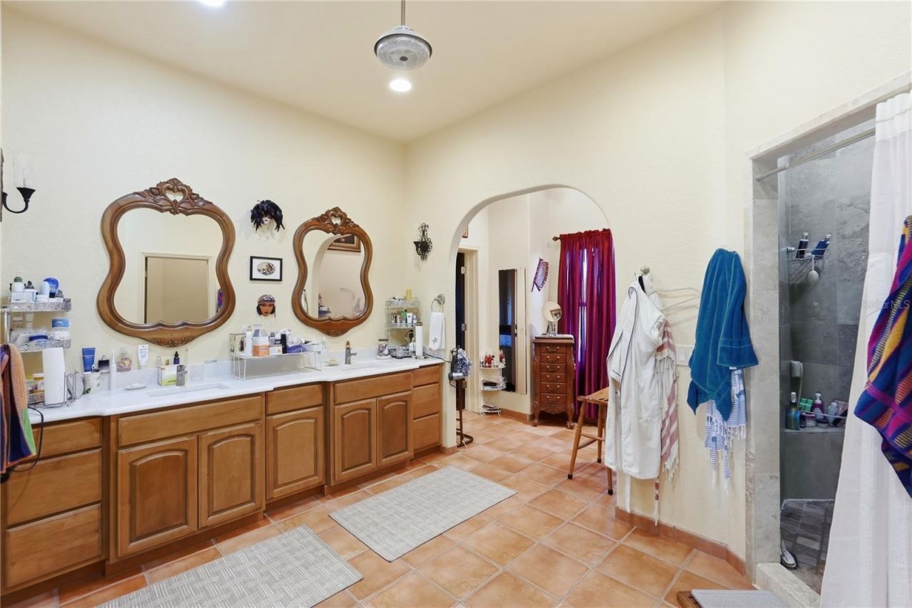 9017 Baywood Park Drive, Seminole, FL 33777 Photo