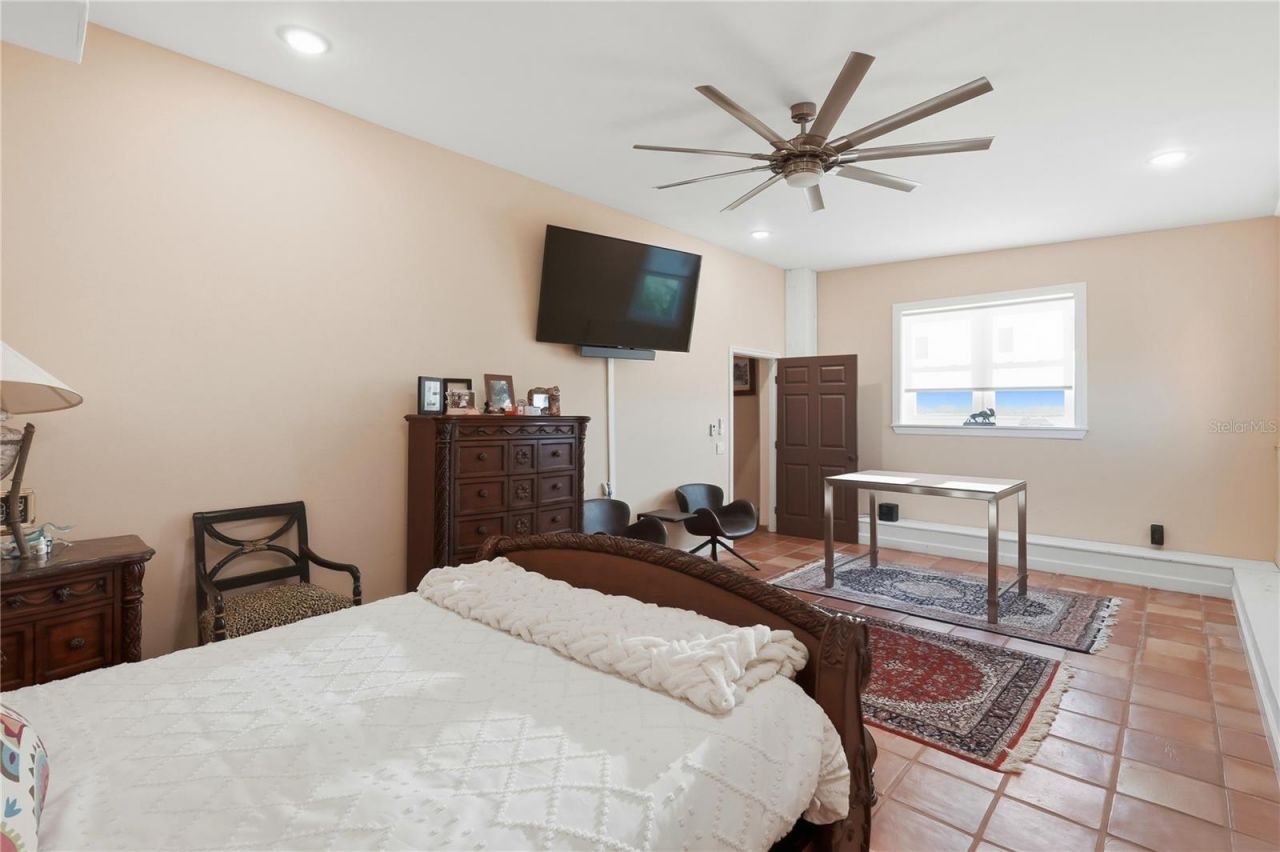 9017 Baywood Park Drive, Seminole, FL 33777 Photo