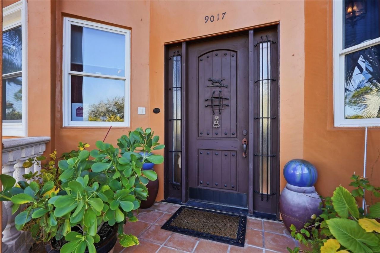 9017 Baywood Park Drive, Seminole, FL 33777 Photo