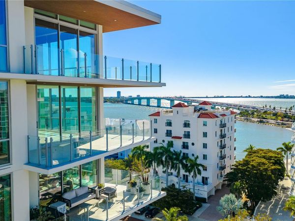 111 GOLDEN GATE, Unit 701, SARASOTA, FL 34236