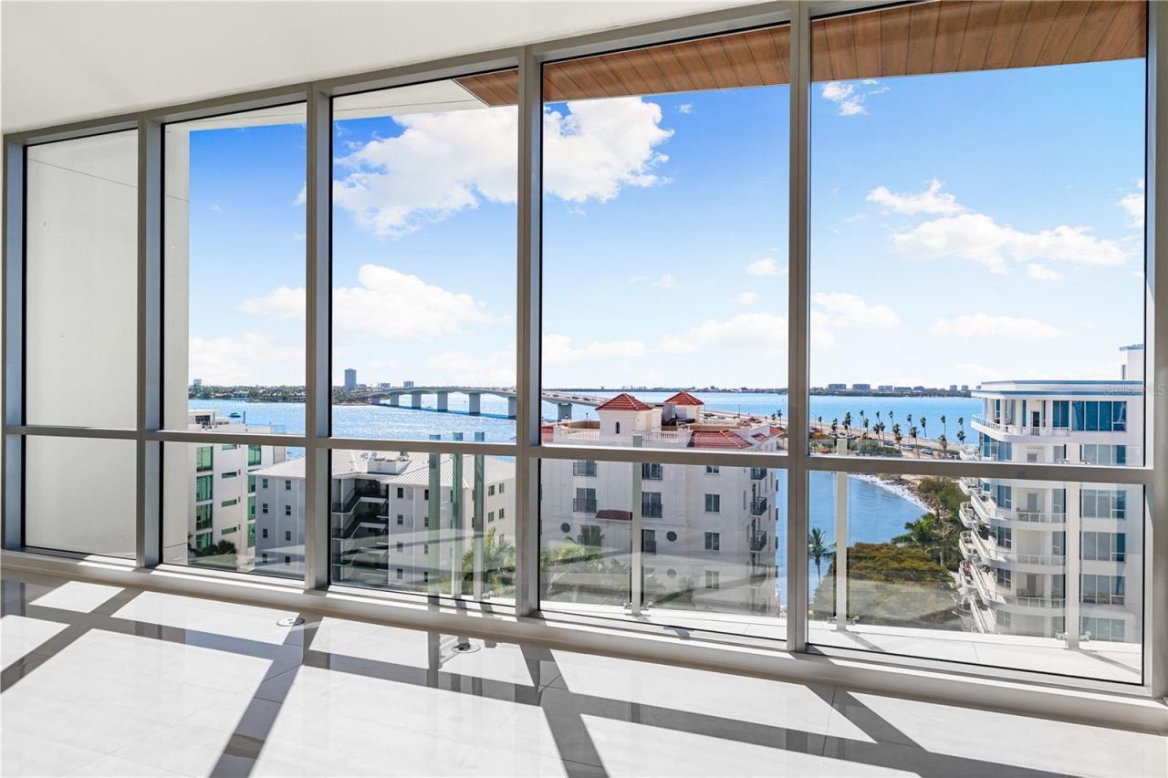 111 Golden Gate, Unit 701, Sarasota, FL 34236 Photo