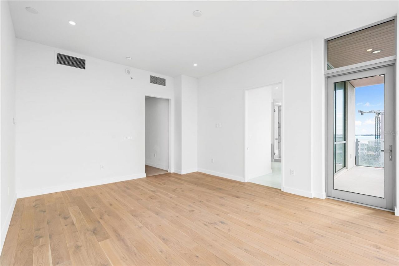 111 Golden Gate Point, Unit 701PH, Sarasota, FL 34236 Photo