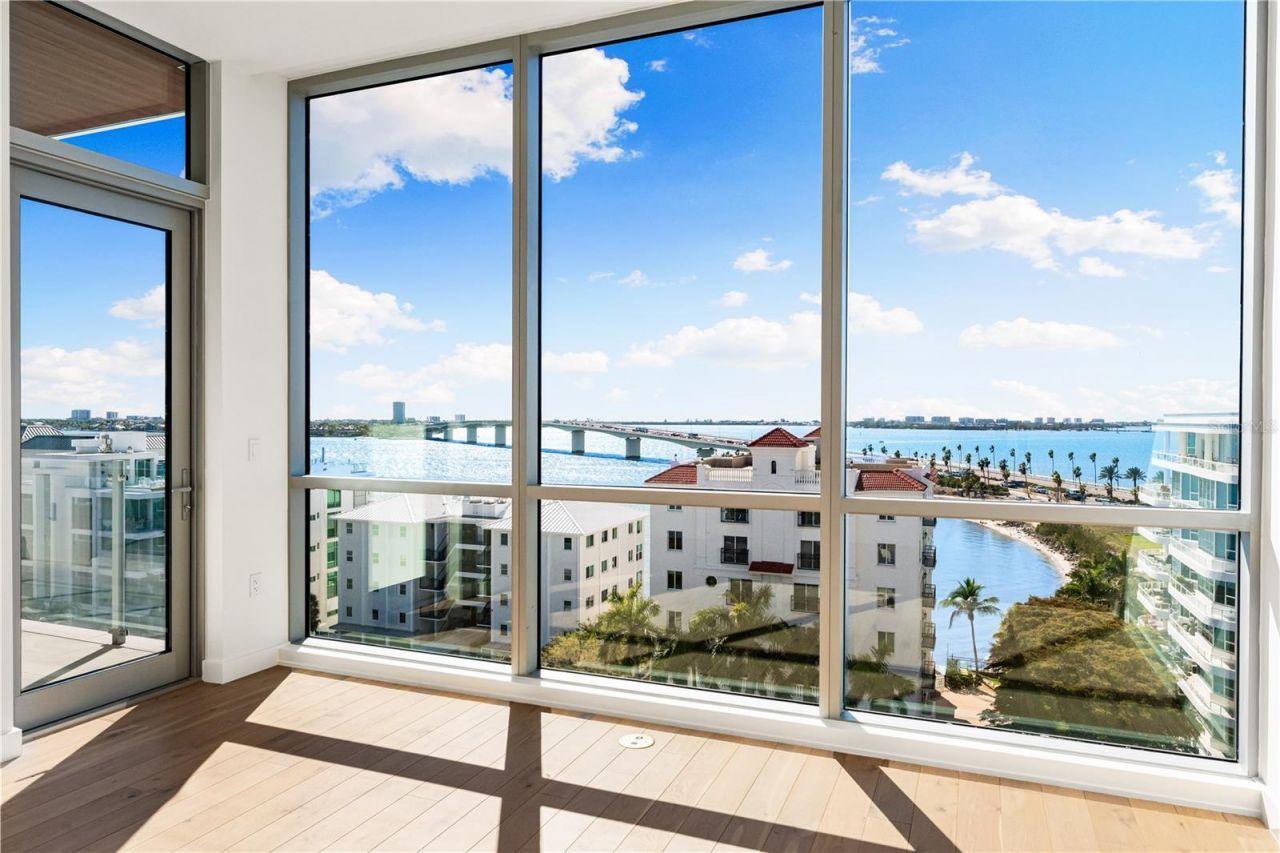 111 Golden Gate, Unit 701, Sarasota, FL 34236 Photo