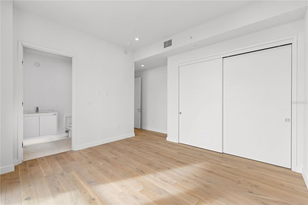 111 Golden Gate Point, Unit 701PH, Sarasota, FL 34236 Photo