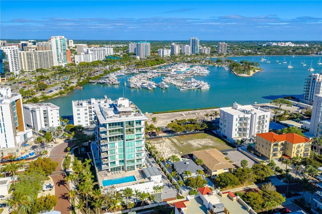 111 Golden Gate, Unit 701, Sarasota, FL 34236 Photo