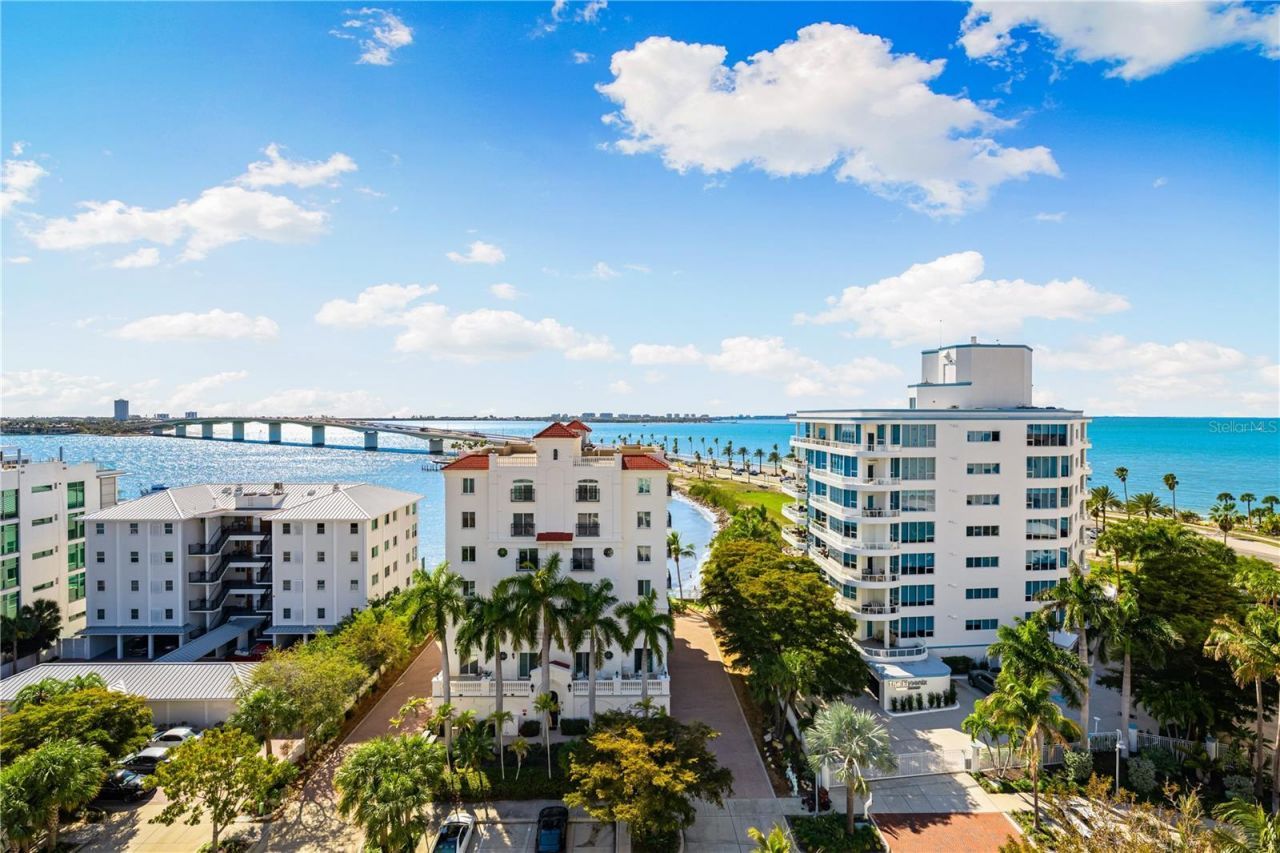 111 Golden Gate, Unit 701, Sarasota, FL 34236 Photo