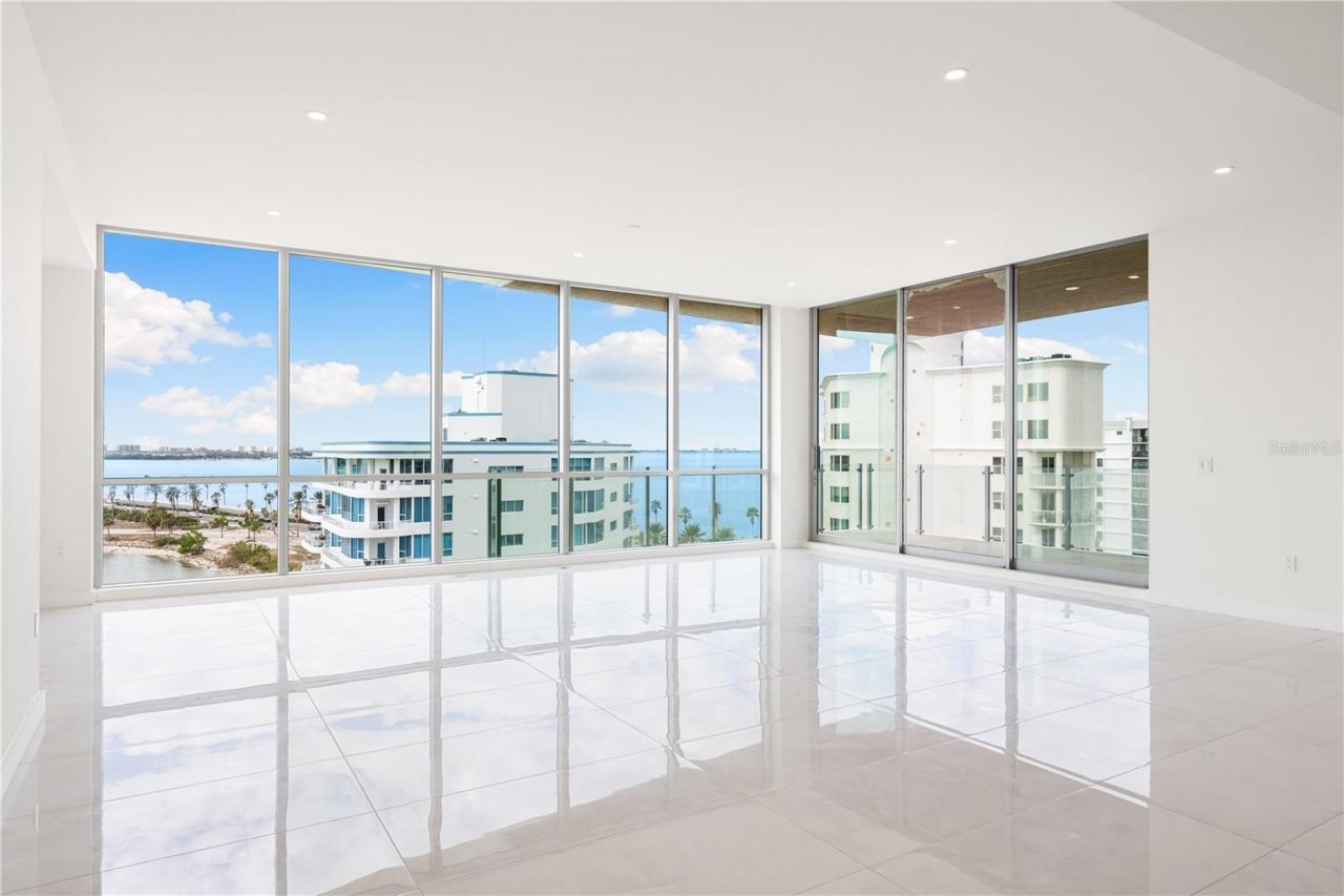 111 Golden Gate Point, Unit 701PH, Sarasota, FL 34236 Photo