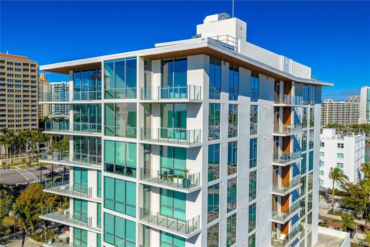 111 Golden Gate, Unit 701, Sarasota, FL 34236 Photo