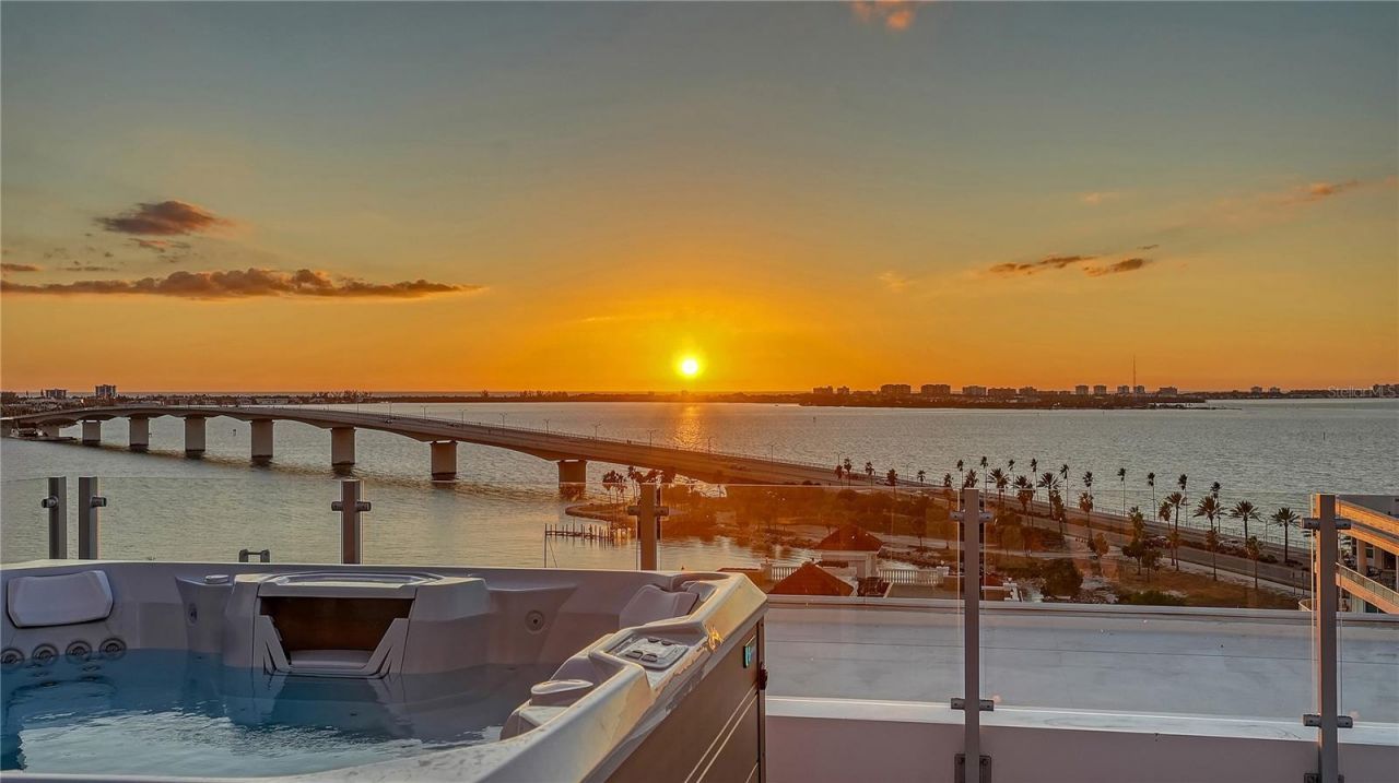 111 Golden Gate, Unit 701, Sarasota, FL 34236 Photo