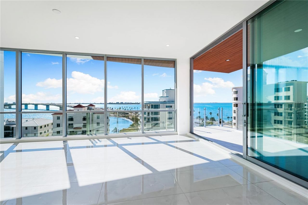 111 Golden Gate, Unit 701, Sarasota, FL 34236 Photo