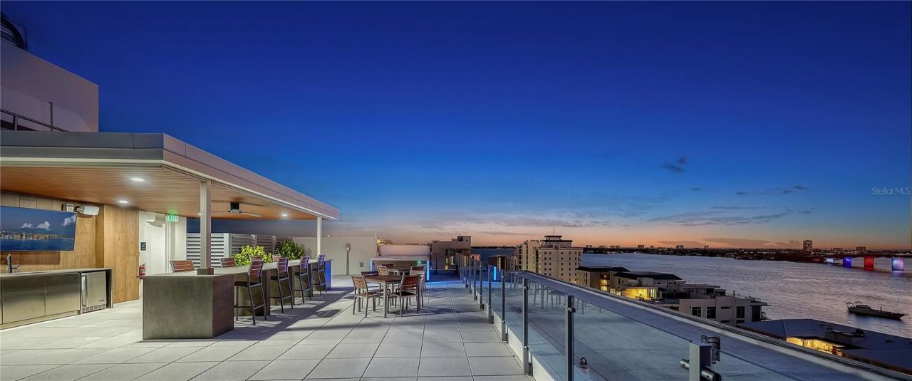 111 Golden Gate, Unit 701, Sarasota, FL 34236 Photo