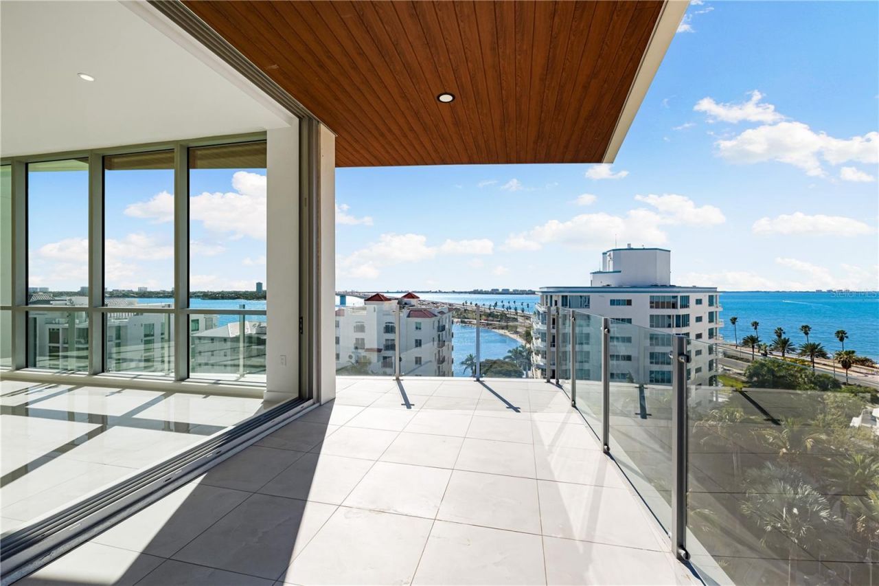 111 Golden Gate, Unit 701, Sarasota, FL 34236 Photo