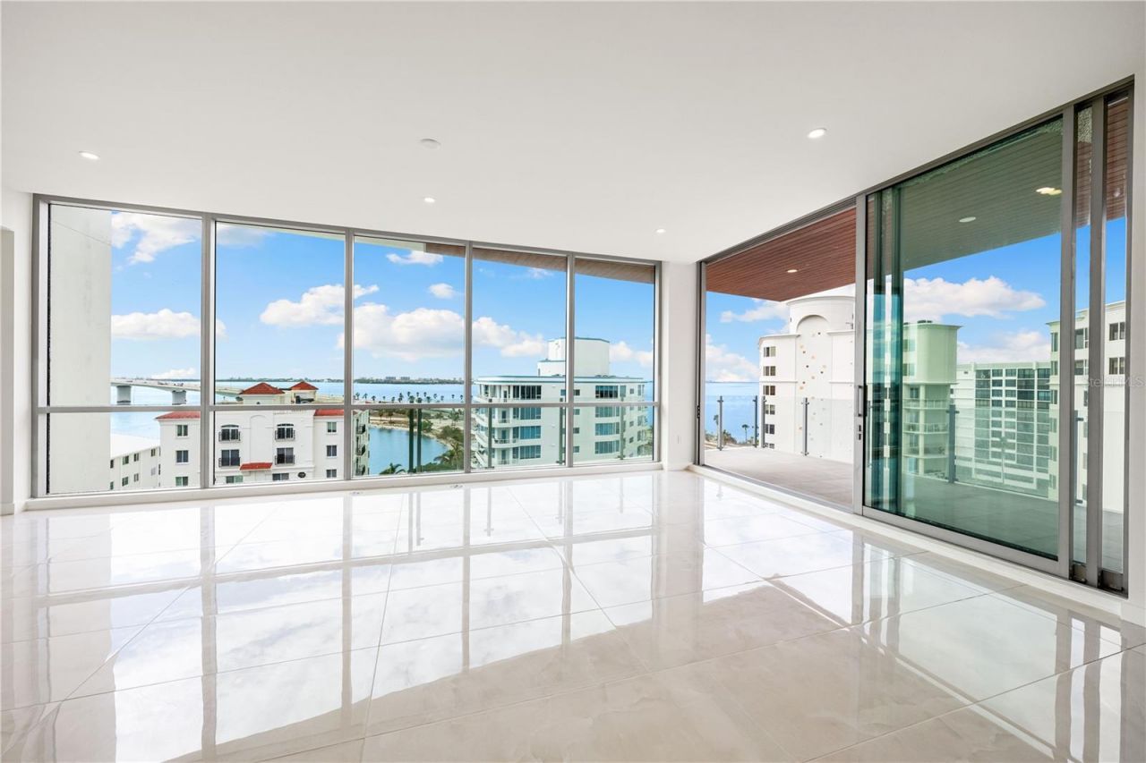 111 Golden Gate, Unit 701, Sarasota, FL 34236 Photo