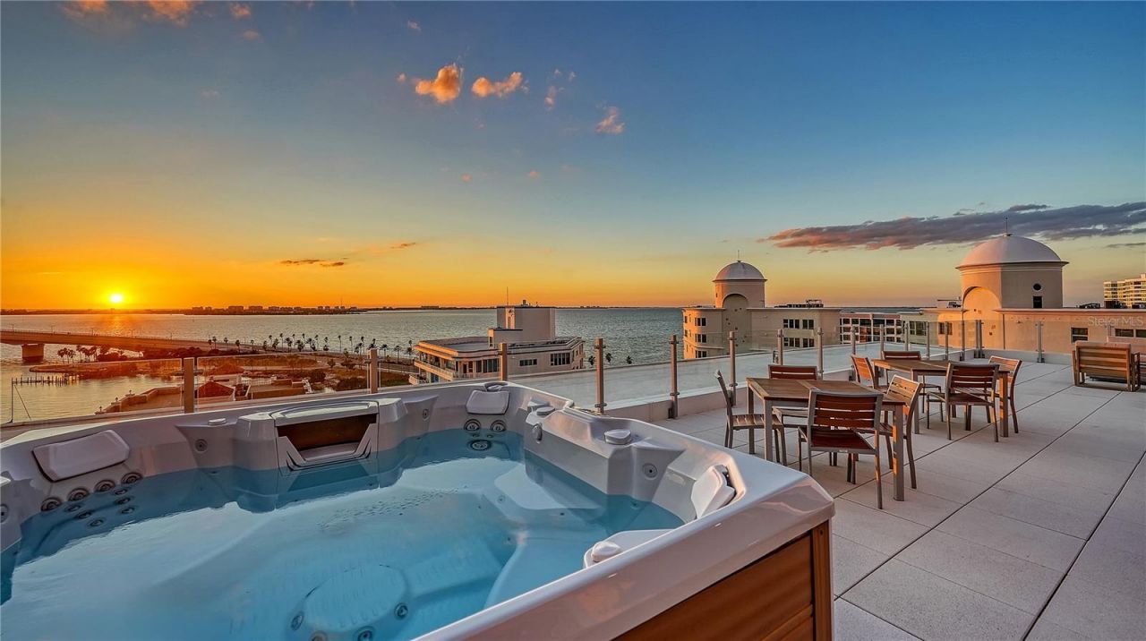 111 Golden Gate, Unit 701, Sarasota, FL 34236 Photo