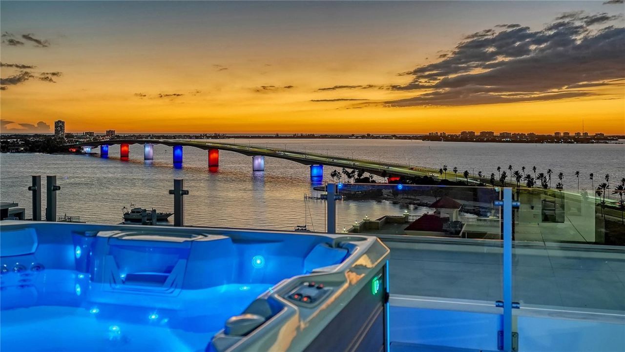 111 Golden Gate, Unit 701, Sarasota, FL 34236 Photo